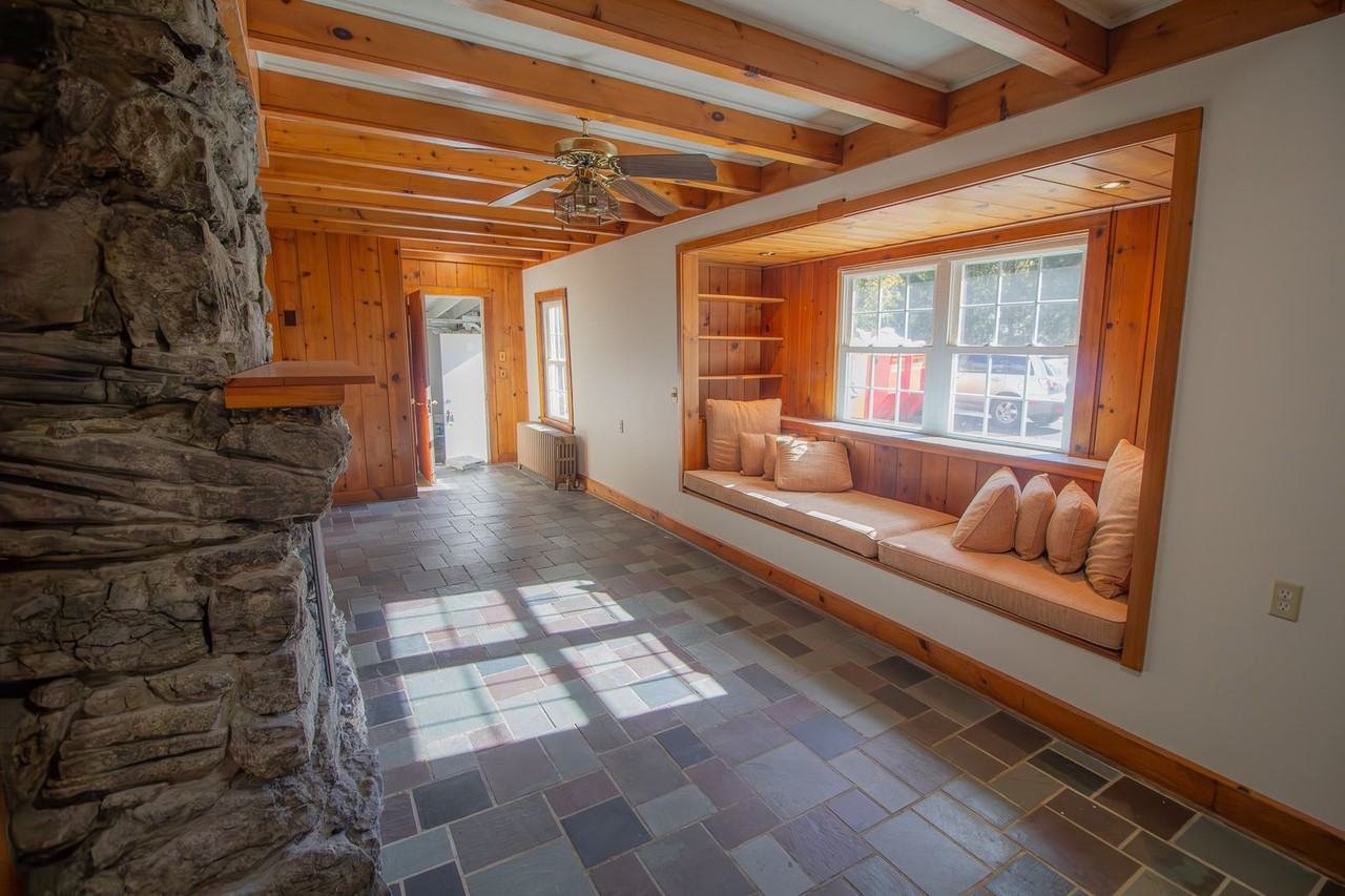 183 Old Niskayuna Rd - Photo 7 of 21