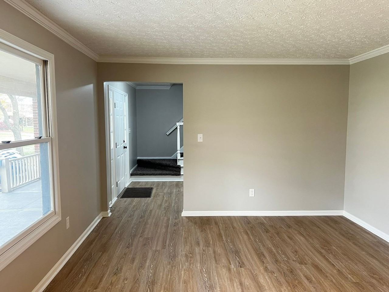 2223 Olde Sawmill Blvd - Photo 2 of 27
