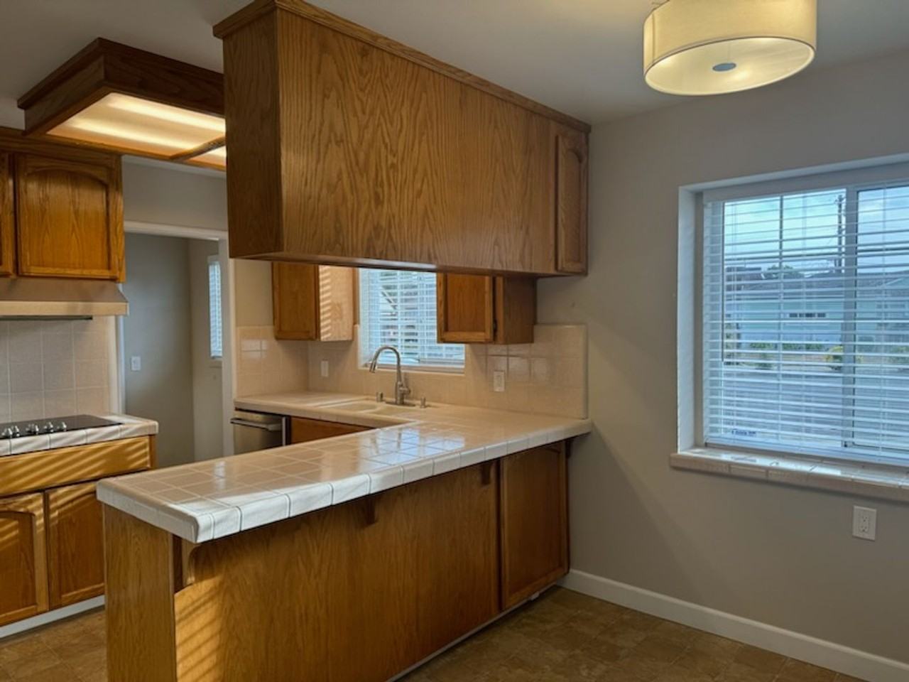 721 Ardis Ave - Photo 2 of 25