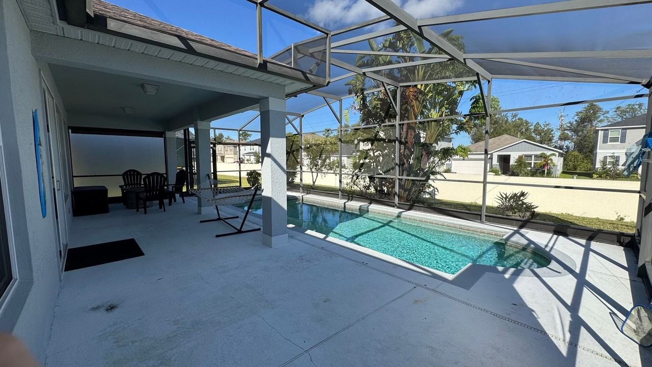 1404 Lexington Ave - Photo 2 of 13