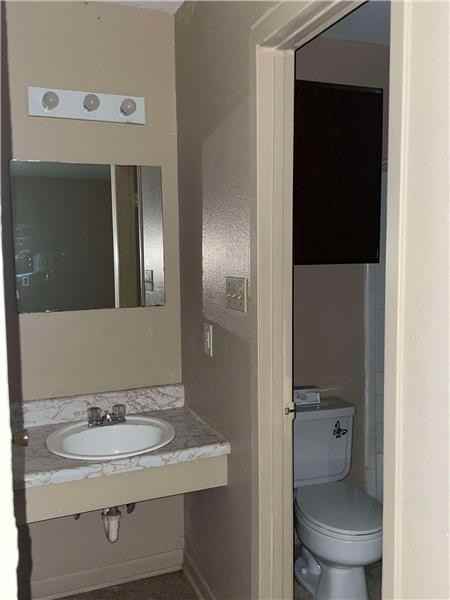 510 Veterans Ave - Photo 2 of 5
