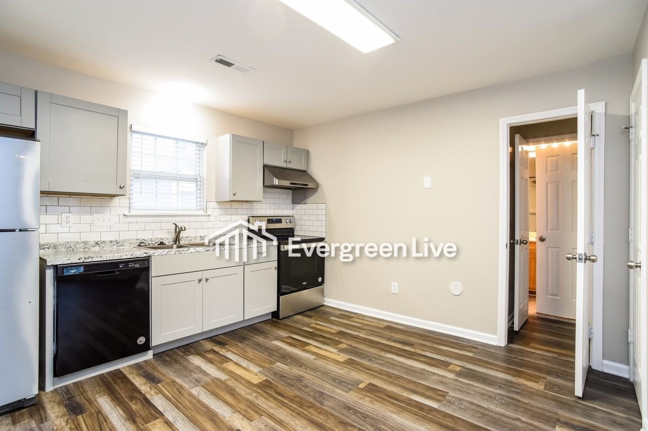 5735 Joshua Ln - Photo 5 of 20