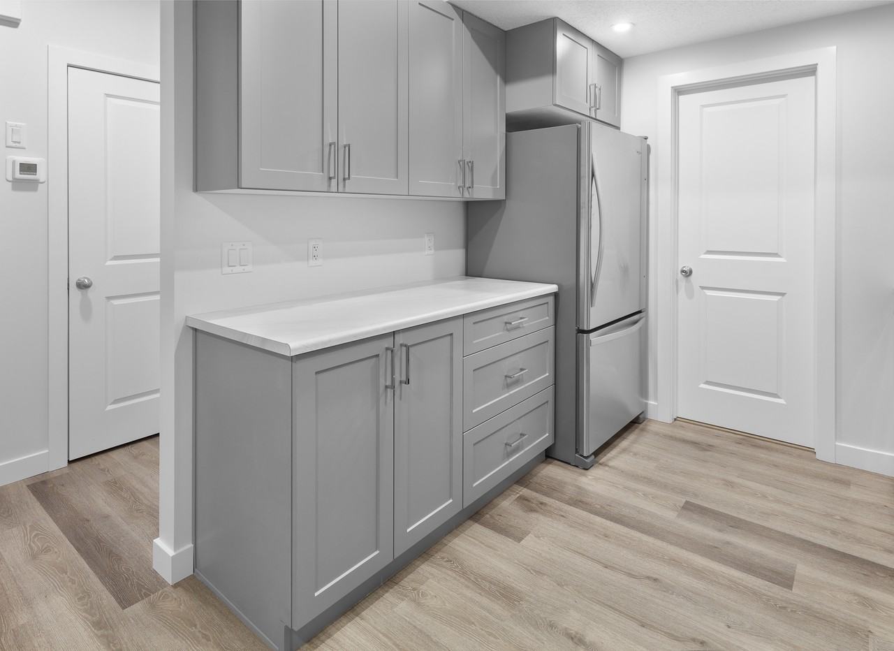 3016 169 St Sw Bsmt #BS - Photo 4 of 16
