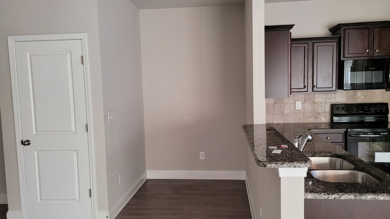 7136 Fringe Flower Dr #114 - Photo 5 of 18