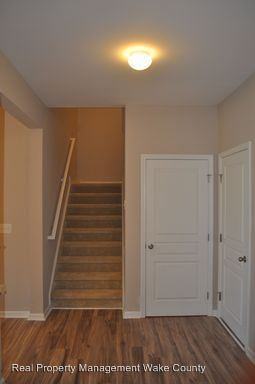 1428 Glenwater Dr - Photo 3 of 22