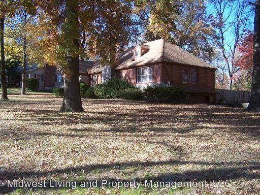 932 Manor Rd - Photo 2 of 11