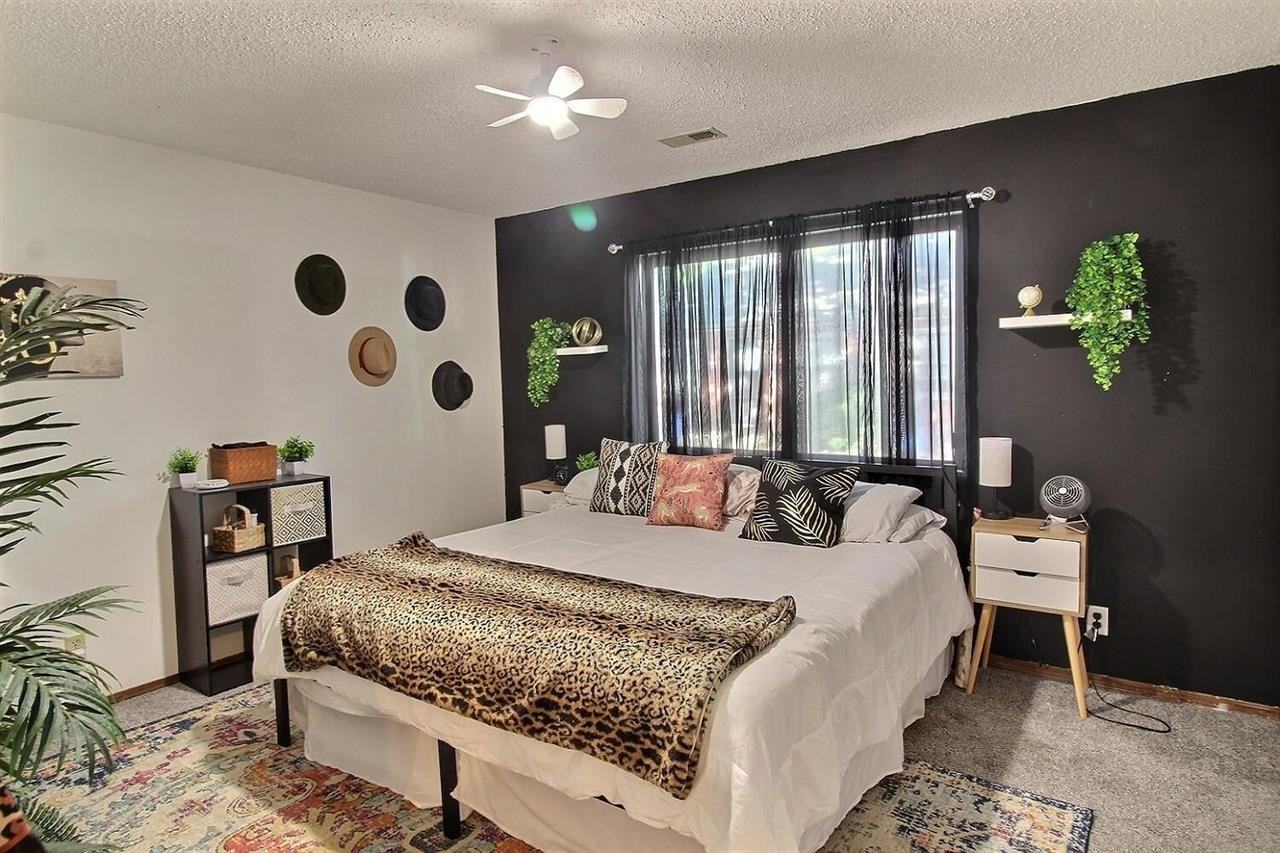 212 Sarah Ln #212 - Photo 3 of 9