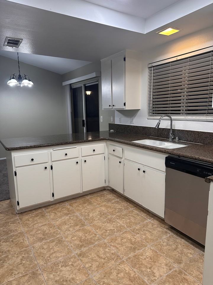 9920 Highland Ave #A - Photo 4 of 8