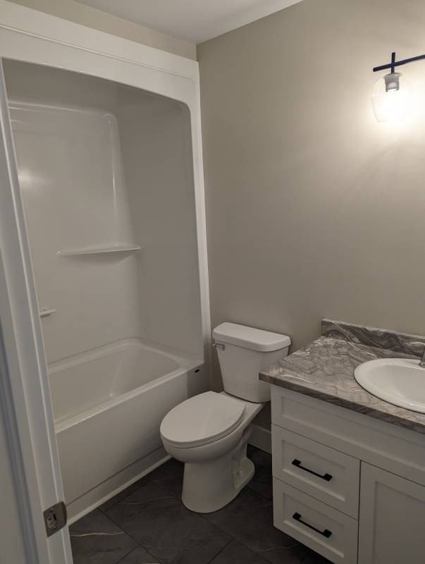 40 Maurice Putt Cres #5ELECTRA - Photo 3 of 30