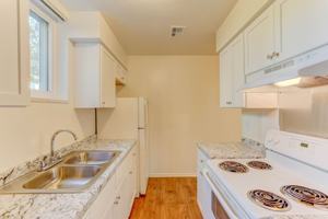 featured image of 7520 W Amherst Ave