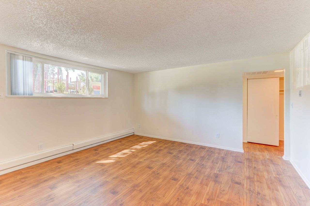 Creekside At Amherst Apartments - Photo 4 of 50