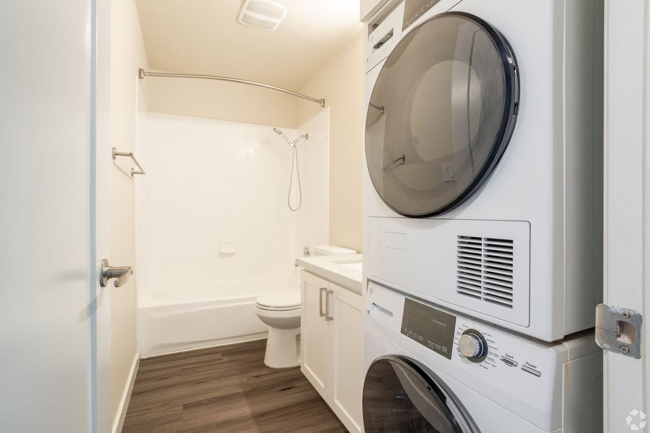Welcome to The Landmark Apartments—Your New Home Awaits - Photo 7 of 50