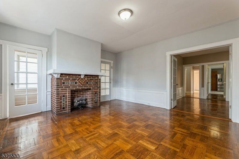 41 Poe Ave - Photo 3 of 25