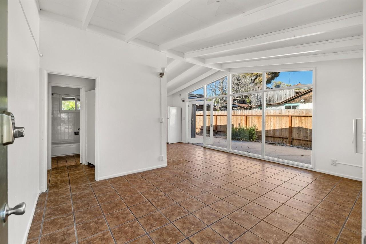 6648 Del Playa Dr - Photo 5 of 17