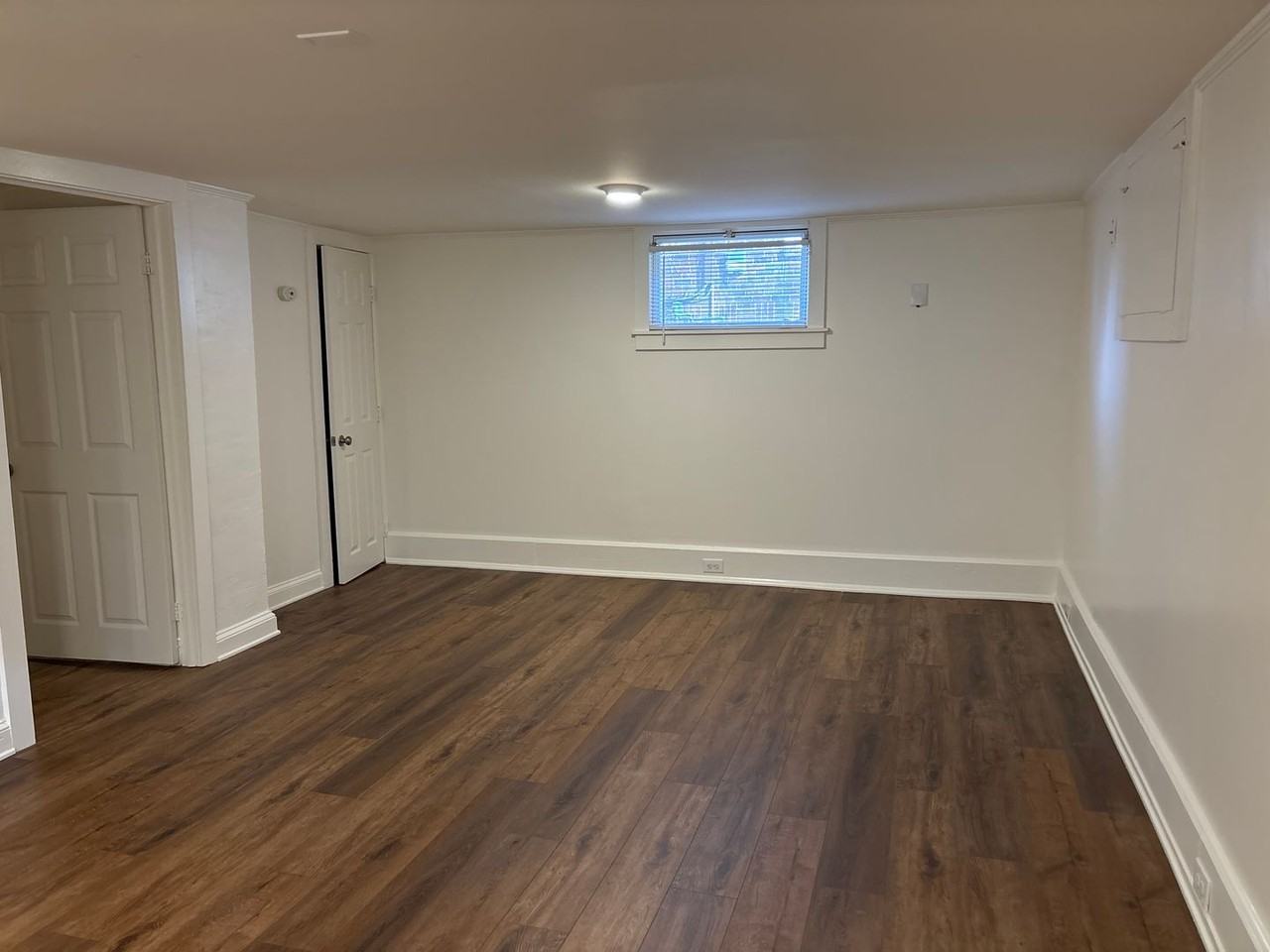 905 W Mcgee St Apt C - Photo 3 of 8