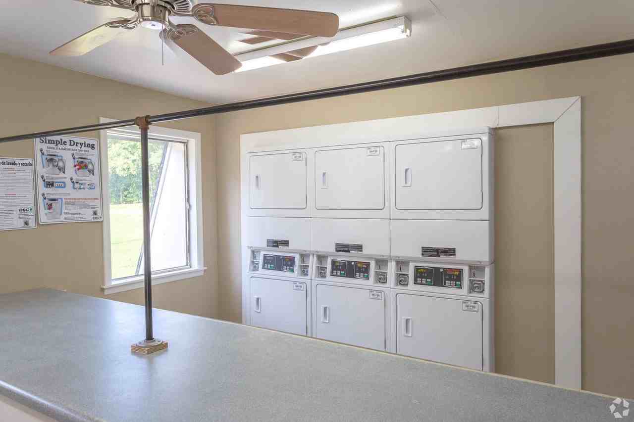 Windwood Apartments - Photo 7 of 11