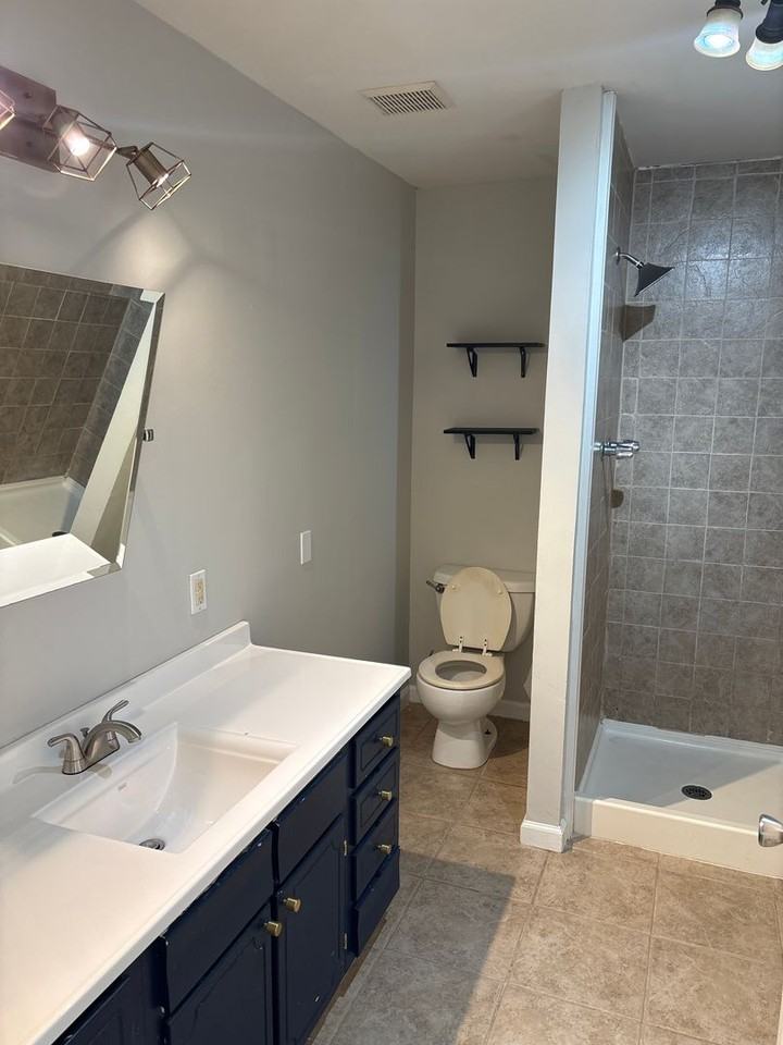 155 Beachview Ave - Photo 5 of 11