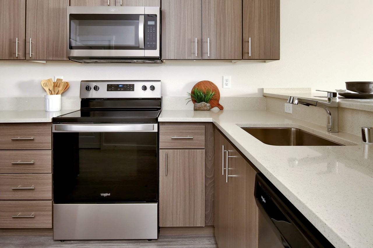 Sophia Place Apartments - Photo 5 of 50