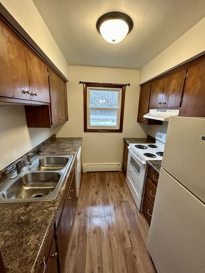 Briar Lane - Photo 5 of 11