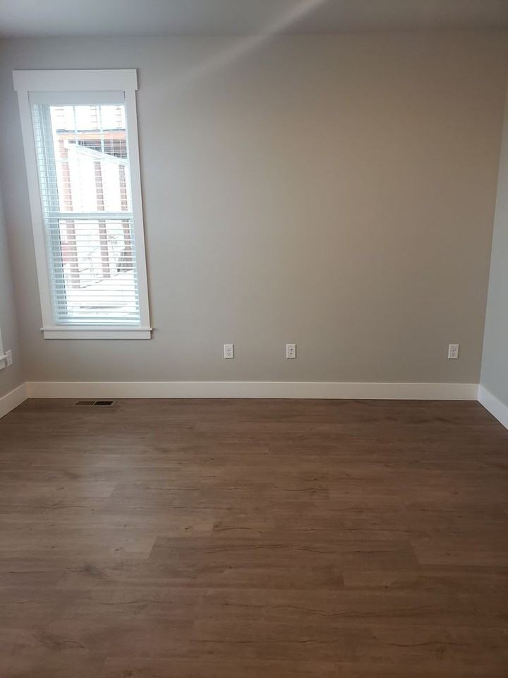 1712 Walter Creek Blvd - Photo 5 of 10