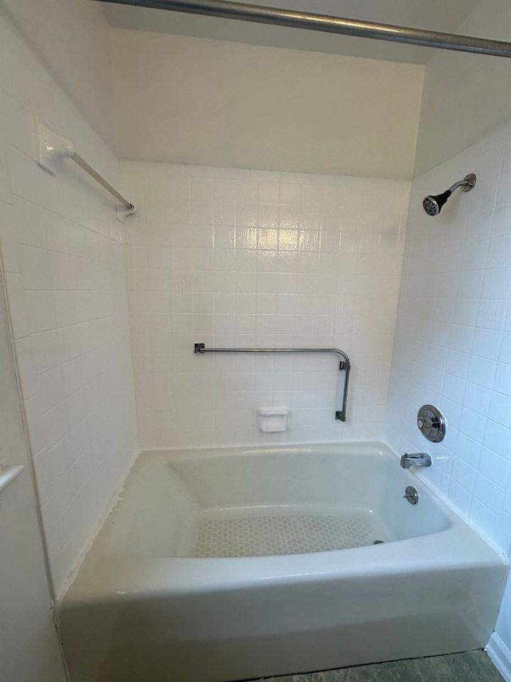 4724 Salem Rd - Photo 3 of 15