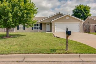 220 Northfield Rd - Photo 1 of 1