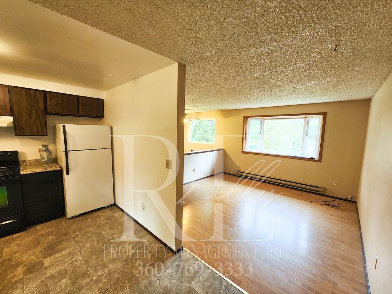 6845 E Cascade Dr - Photo 2 of 15