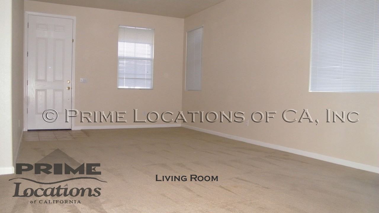 1526 Sweetgrass Ln - Photo 3 of 5