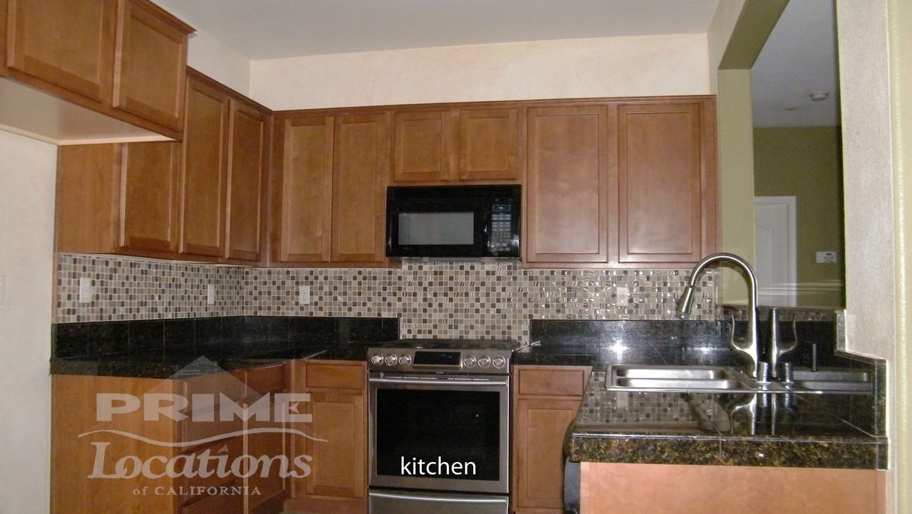 3705 Esplanade Cir - Photo 6 of 8