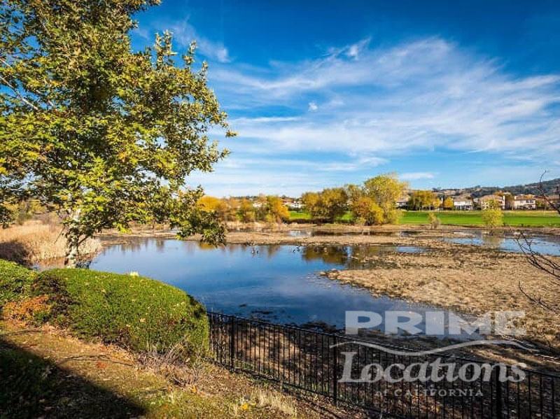 3705 Esplanade Cir - Photo 7 of 8