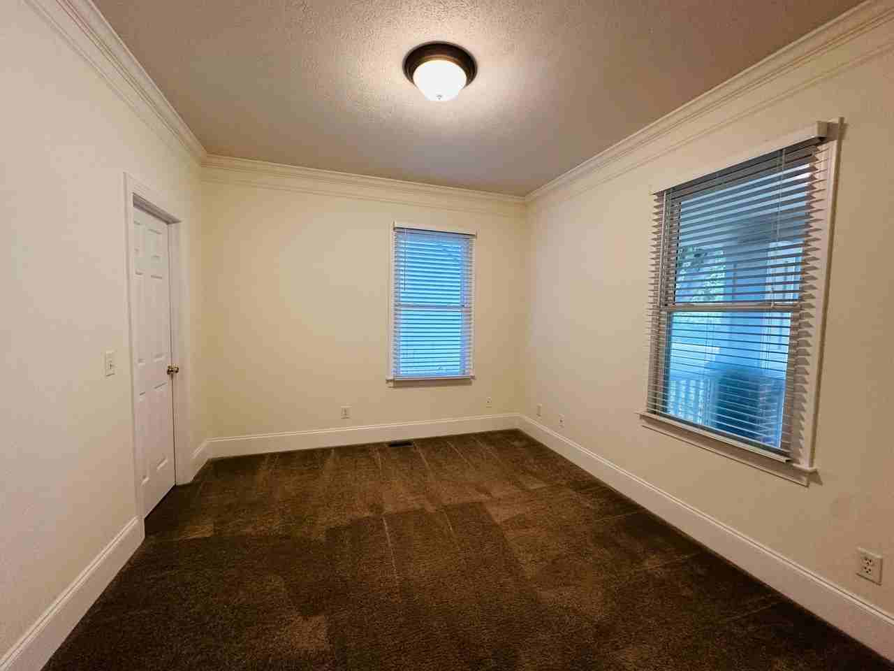 410 Alleghany Street - Photo 6 of 19