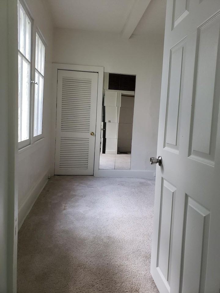 310 Ives Avenue - Photo 7 of 14