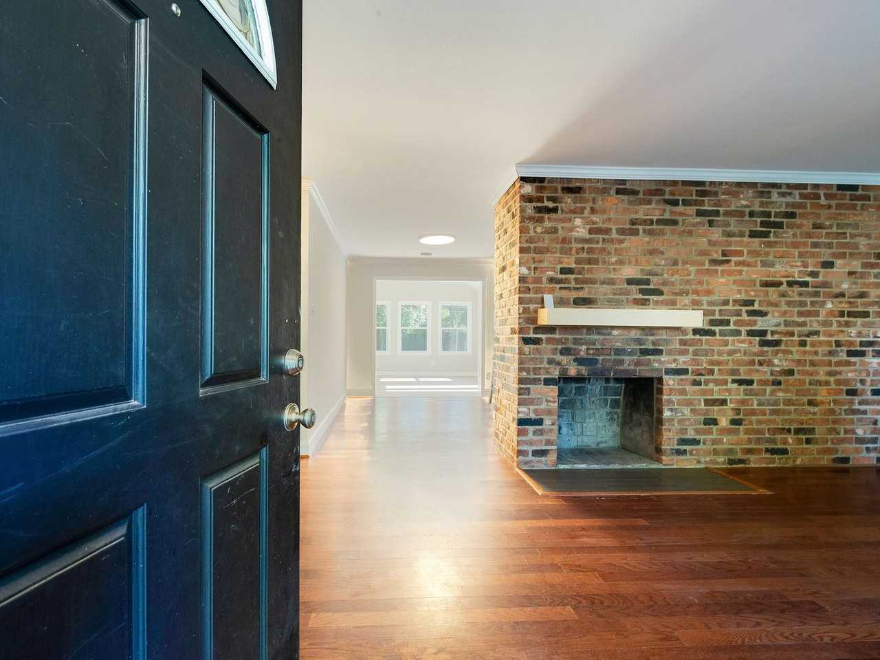 709 Cooper Dr - Photo 6 of 48