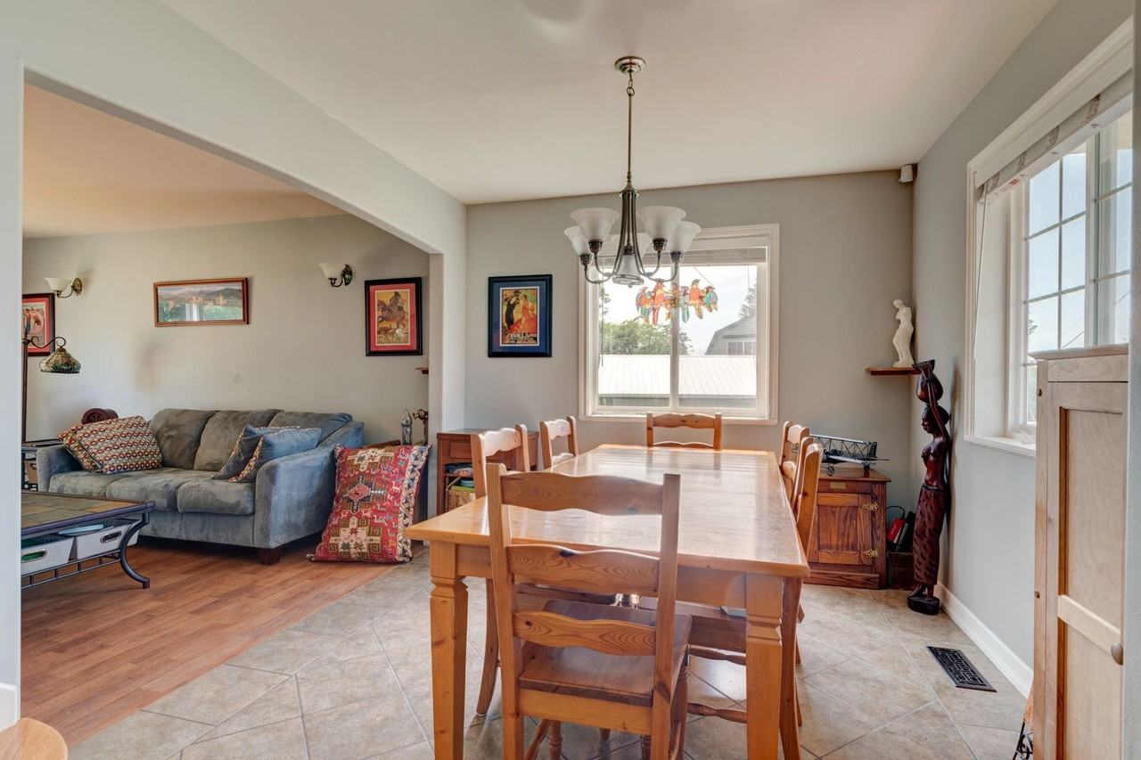 1207 Byrd Dr - Photo 6 of 32