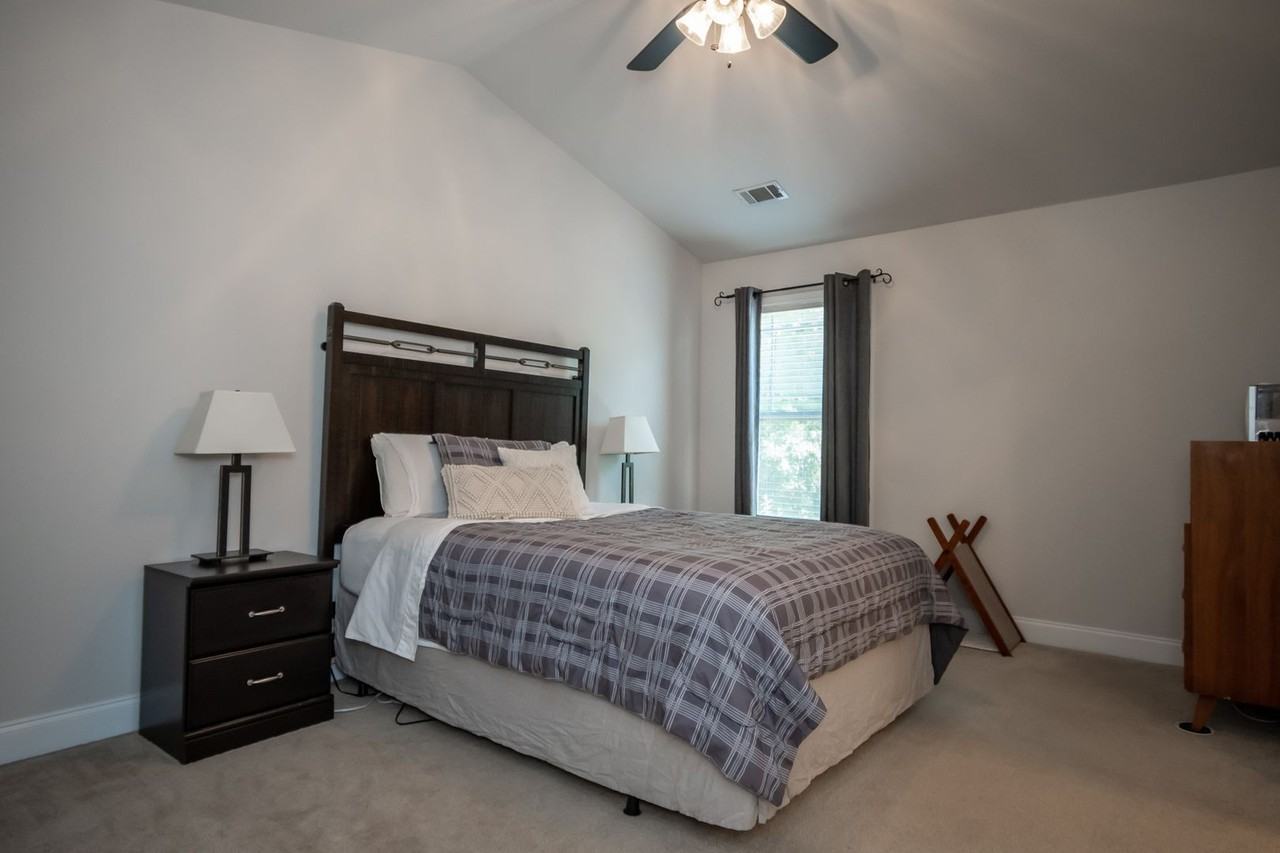 143 Foreman Dr - Photo 6 of 13
