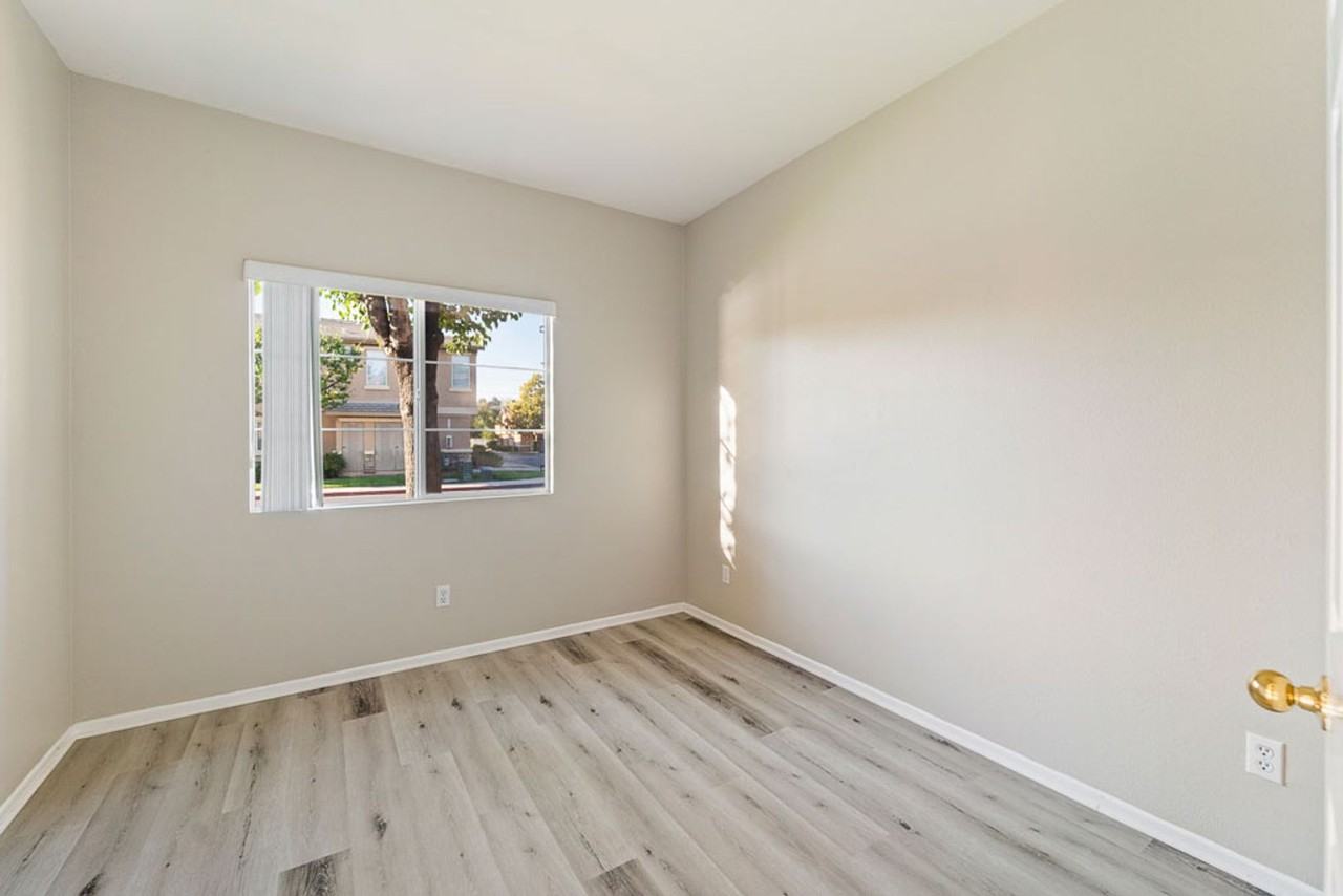 39753 Princeton Way #A - Photo 6 of 36