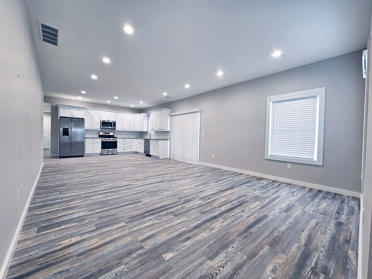 4118 Ellison Rd - Photo 2 of 22