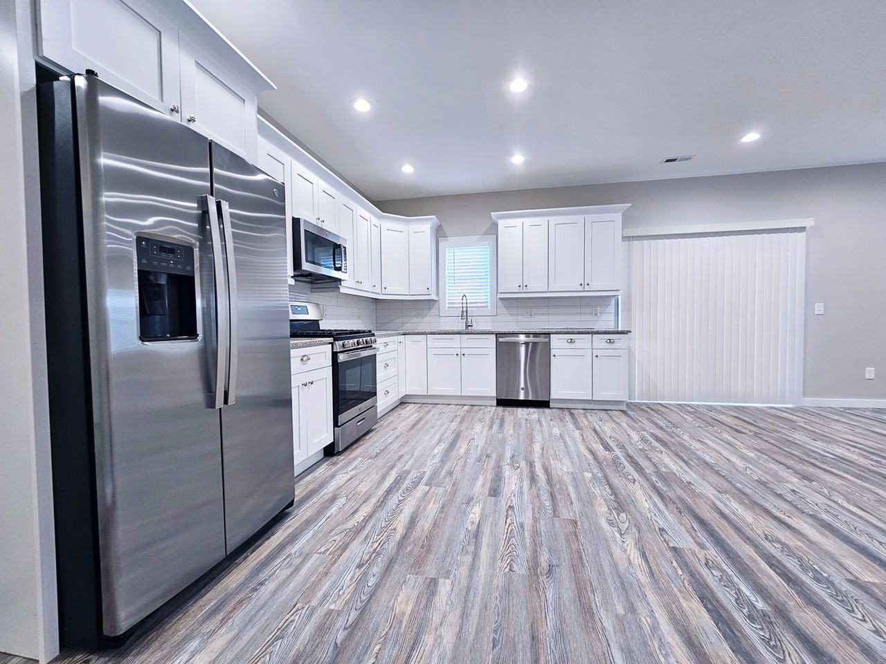 4118 Ellison Rd - Photo 7 of 22