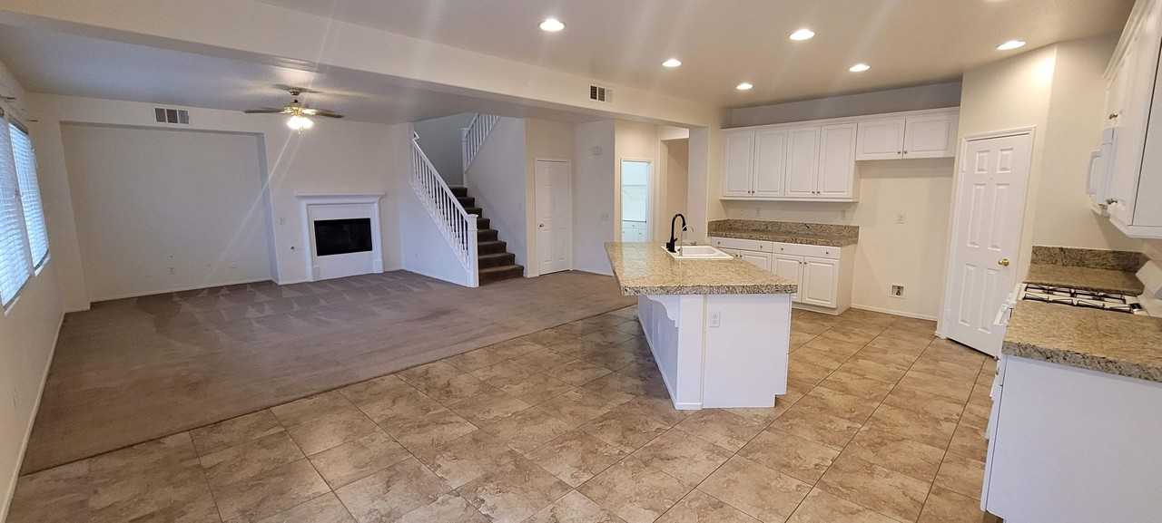 1262 Garrett Way - Photo 3 of 50