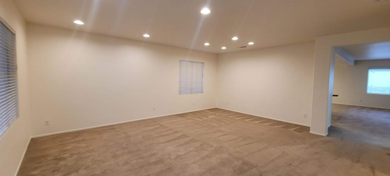 1262 Garrett Way - Photo 5 of 50