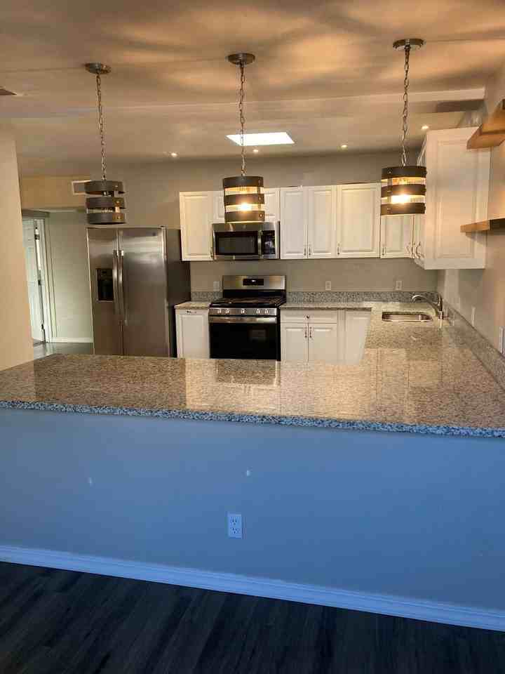 2613 Fort Blvd - Photo 2 of 18