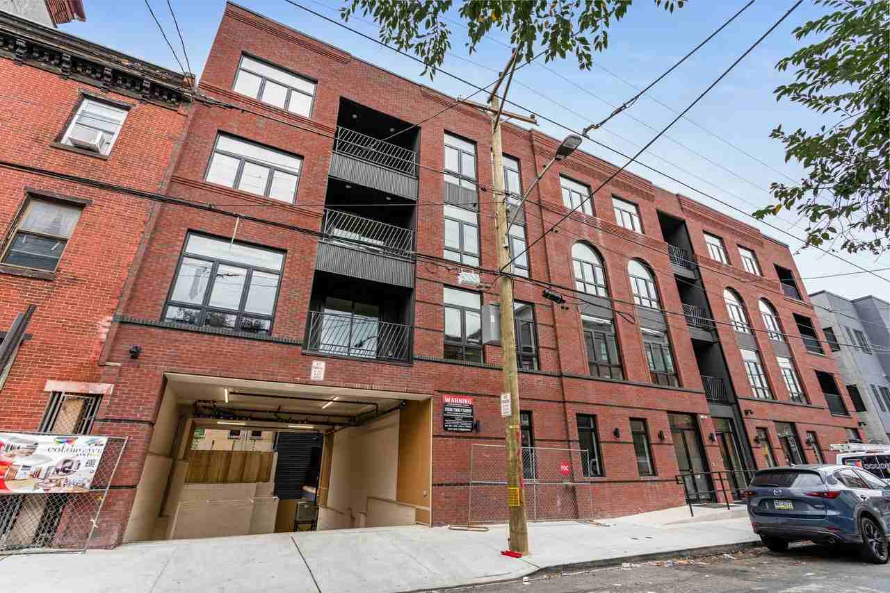 26th ST Lofts - Photo 2 of 8