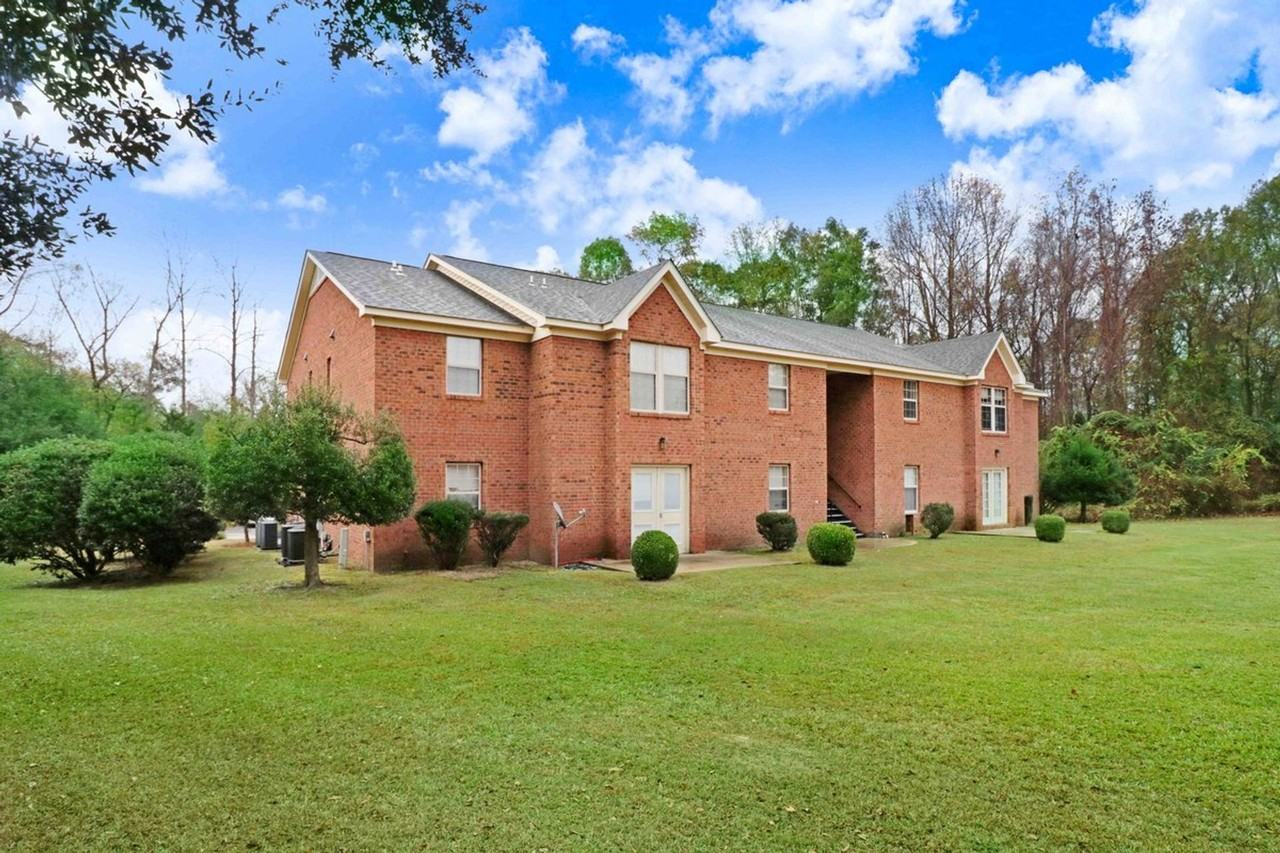 Waynetique Apartments - Photo 3 of 24