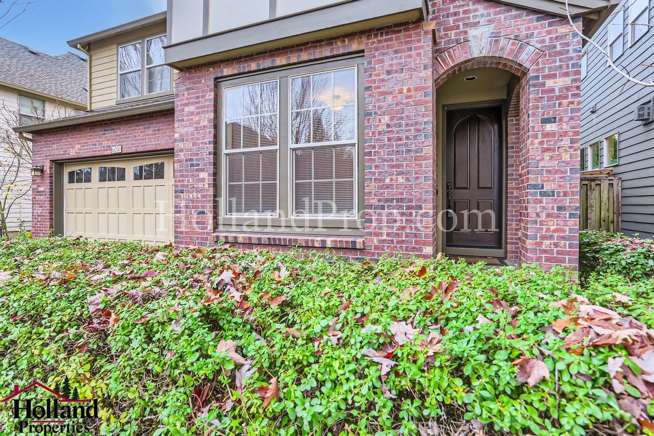 6058 Ne Whitewood Dr - Photo 3 of 29