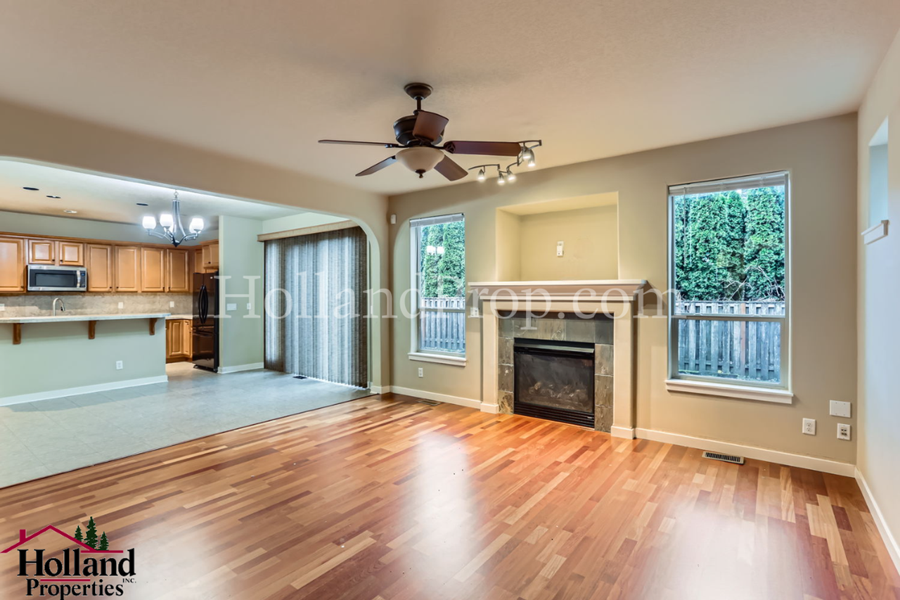 6058 Ne Whitewood Dr - Photo 6 of 29