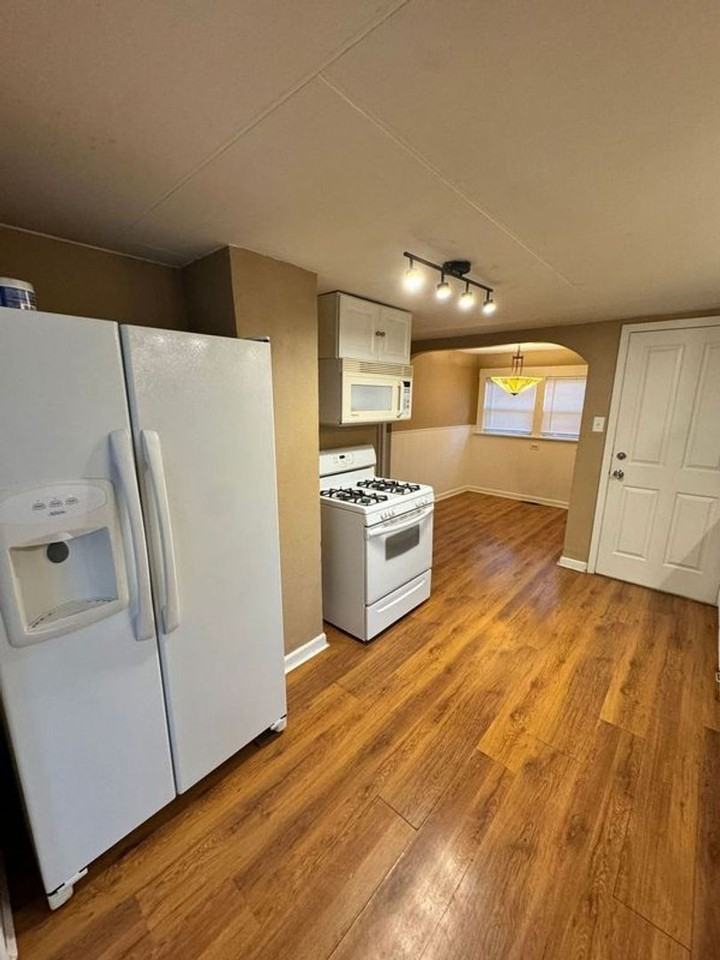 324 E 30th Ave - Photo 3 of 13