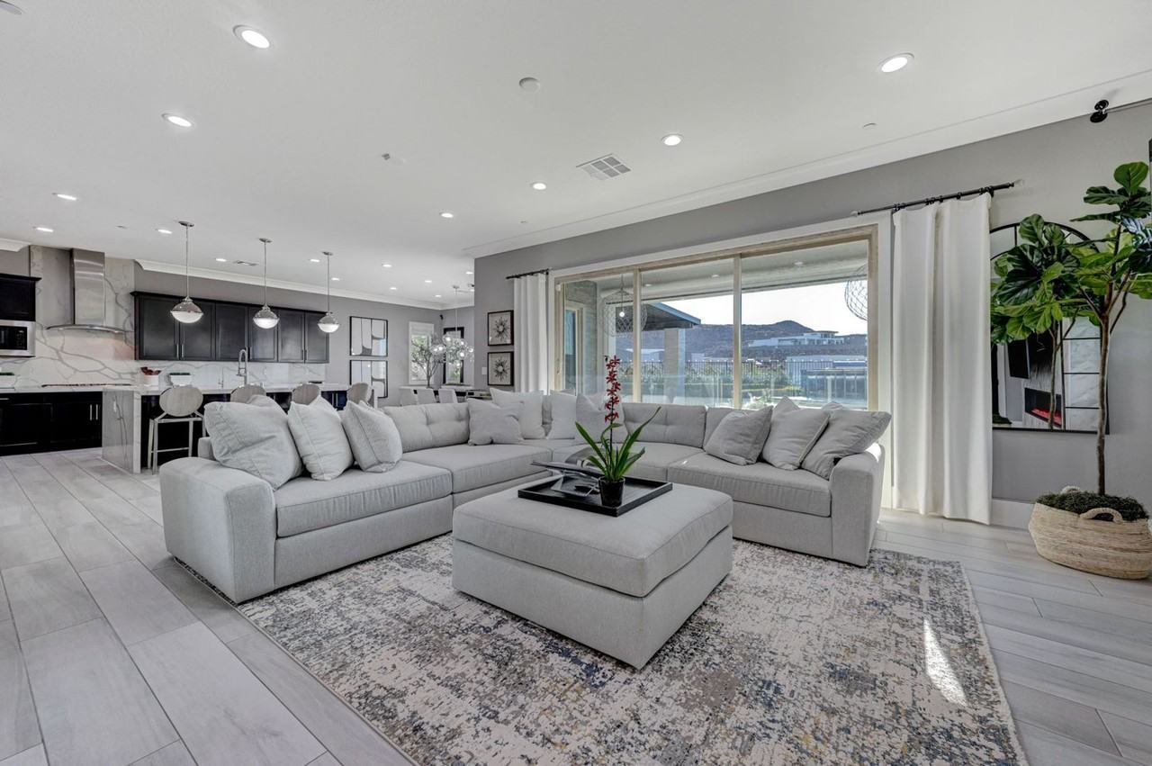 799 Glistening Light Ct - Photo 3 of 50