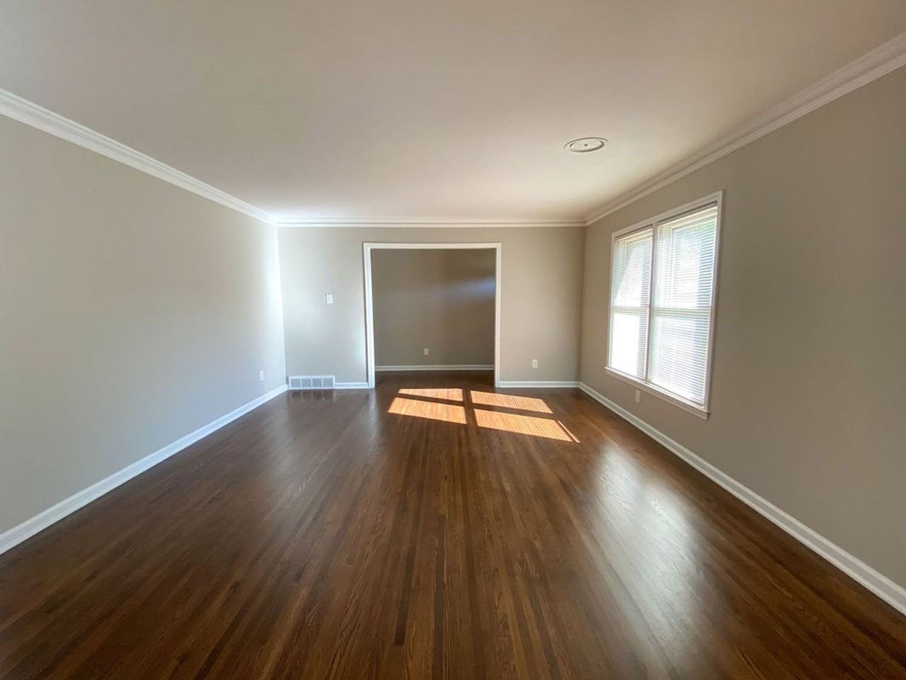 1630 Janis Dr - Photo 5 of 31