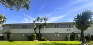 featured image of 1026 S Russell Ave #L