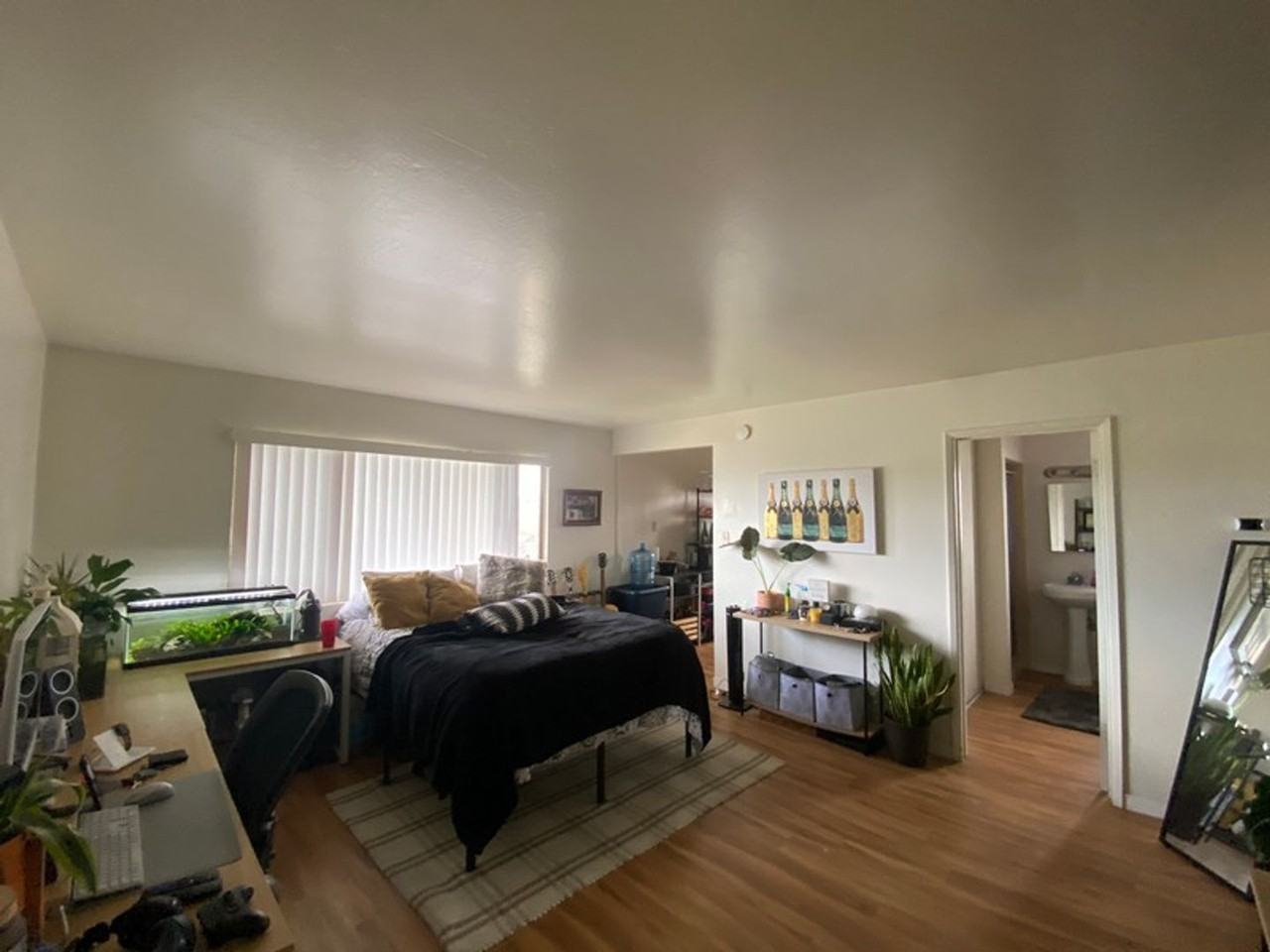 1026 S Russell Ave #F - Photo 3 of 8